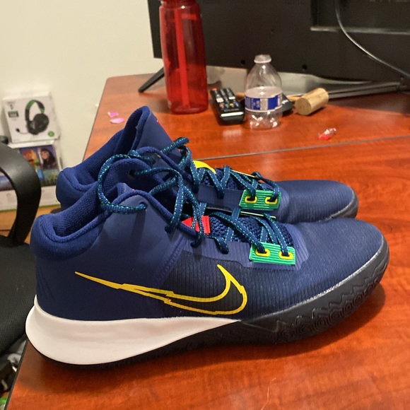Nike Kyrie flytrap 4 - Picture 3 of 5